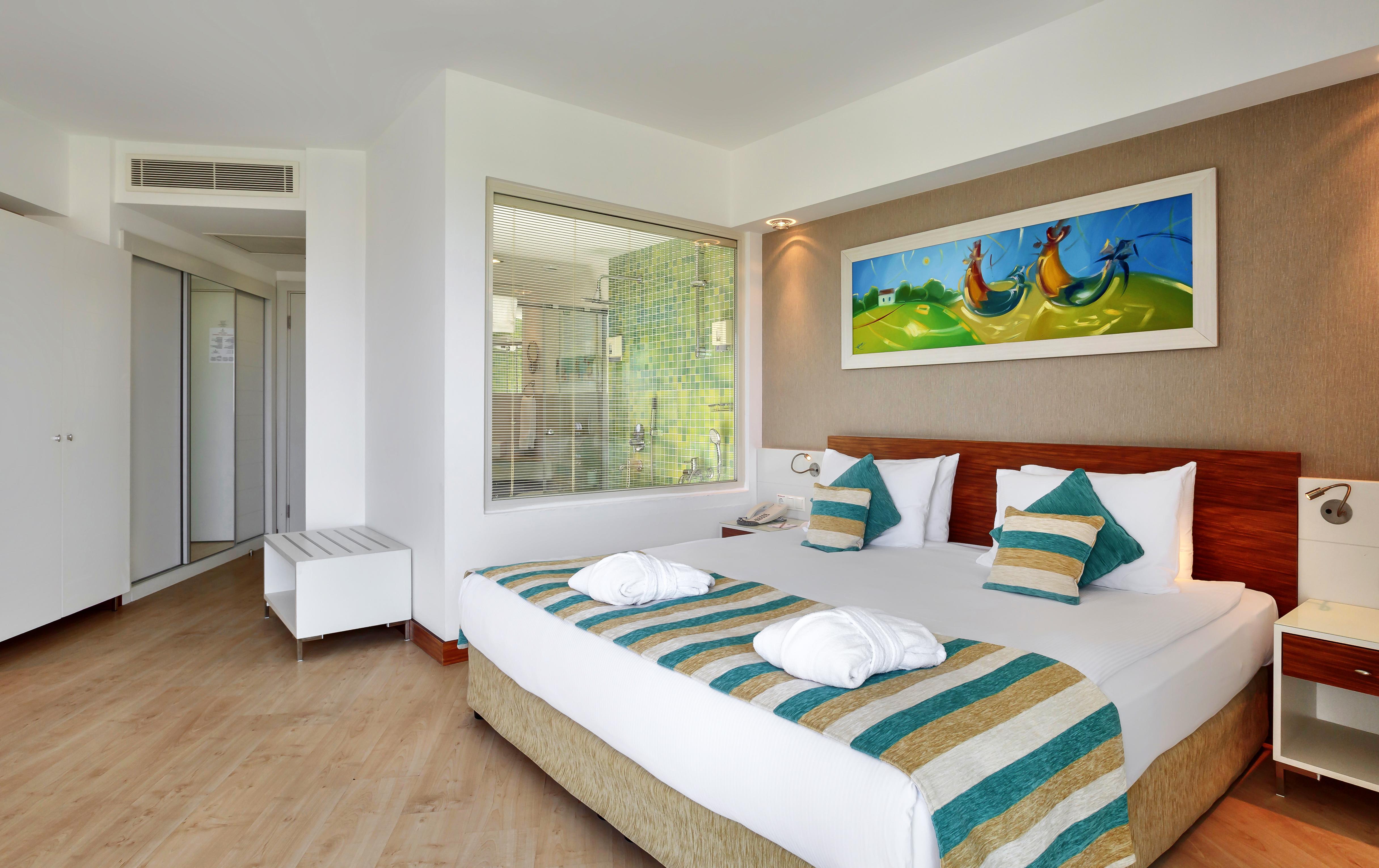 Sunis Evren Beach Resort Hotel & Spa Side Exterior photo