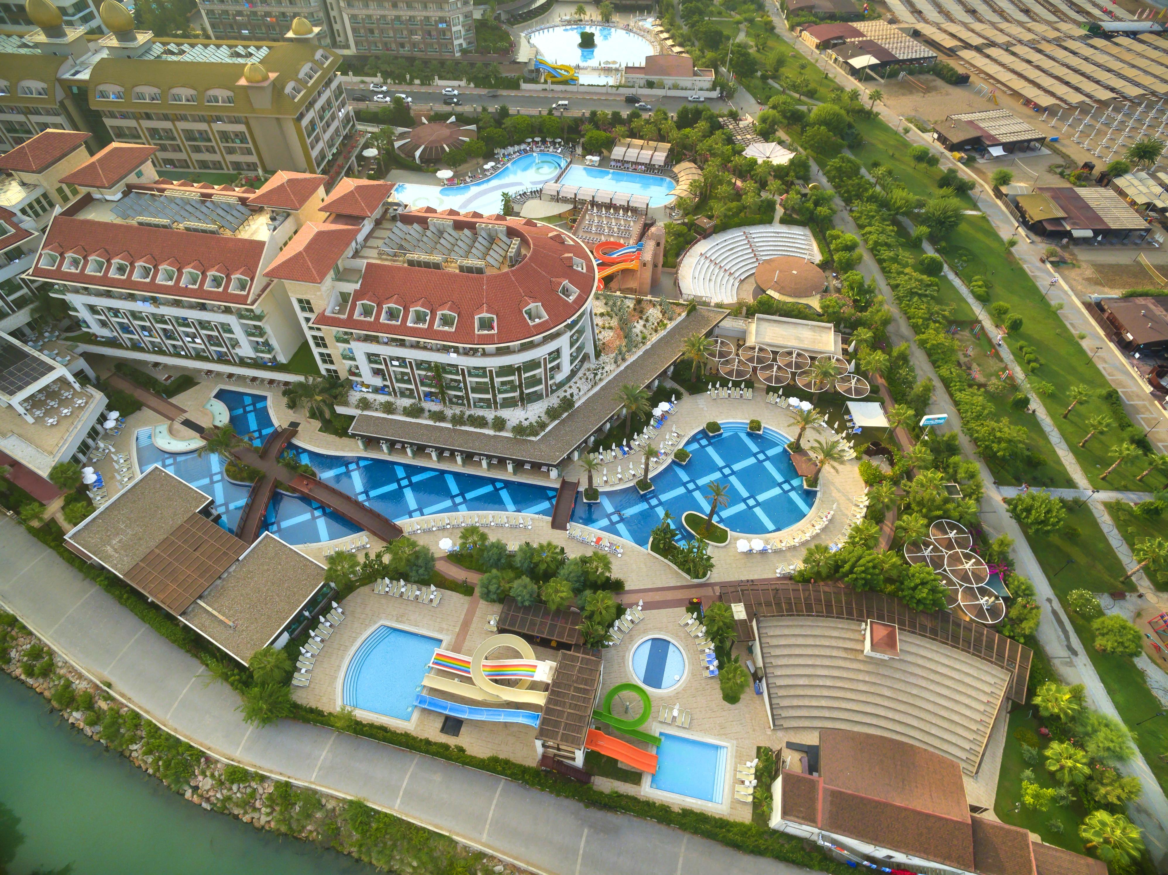 Sunis Evren Beach Resort Hotel & Spa Side Exterior photo