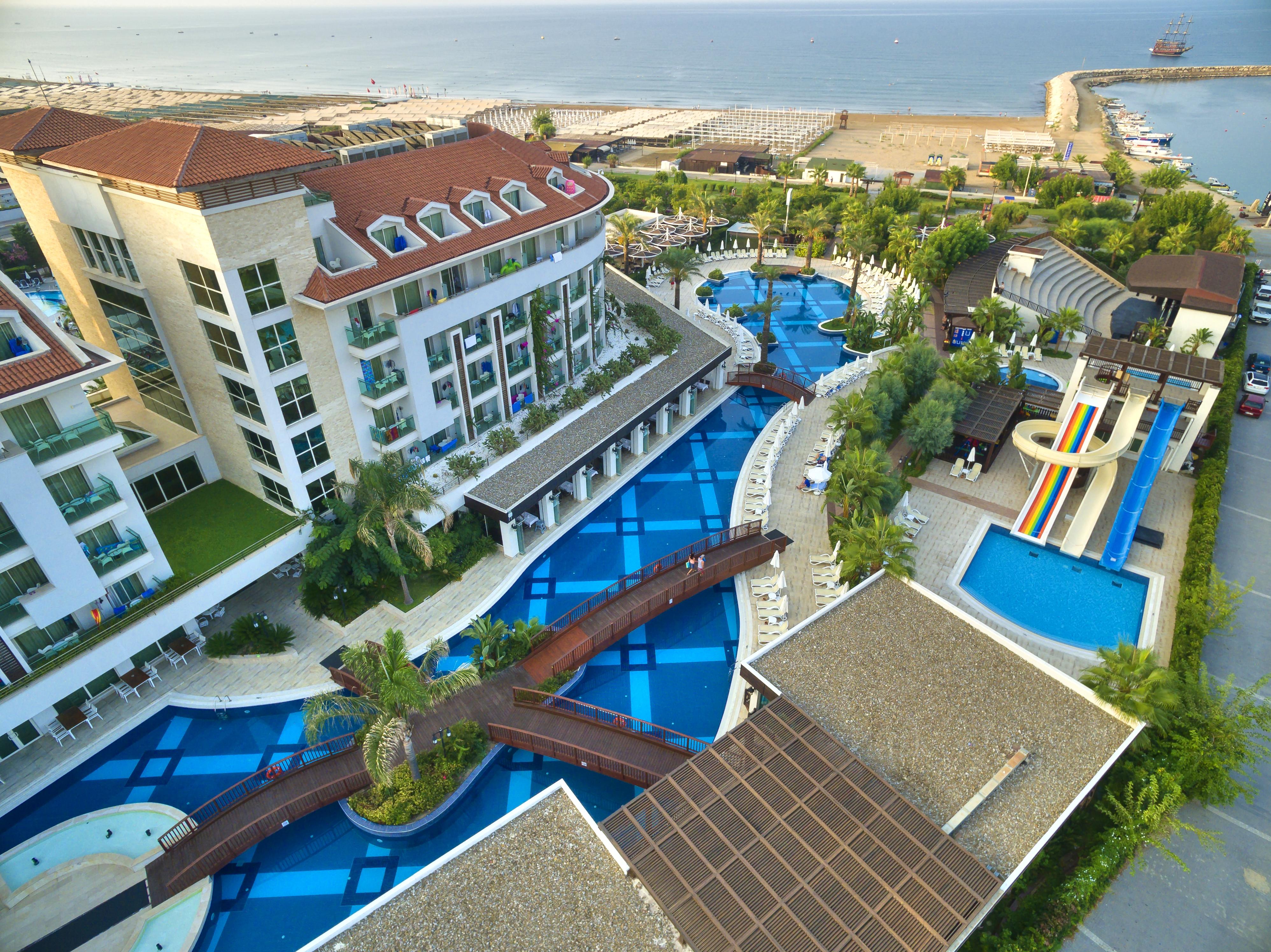Sunis Evren Beach Resort Hotel & Spa Side Exterior photo