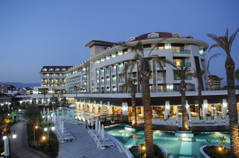 Sunis Evren Beach Resort Hotel & Spa Side Exterior photo