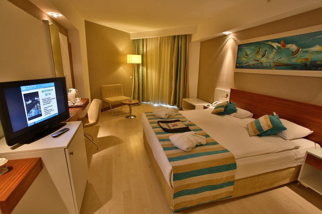 Sunis Evren Beach Resort Hotel & Spa Side Exterior photo