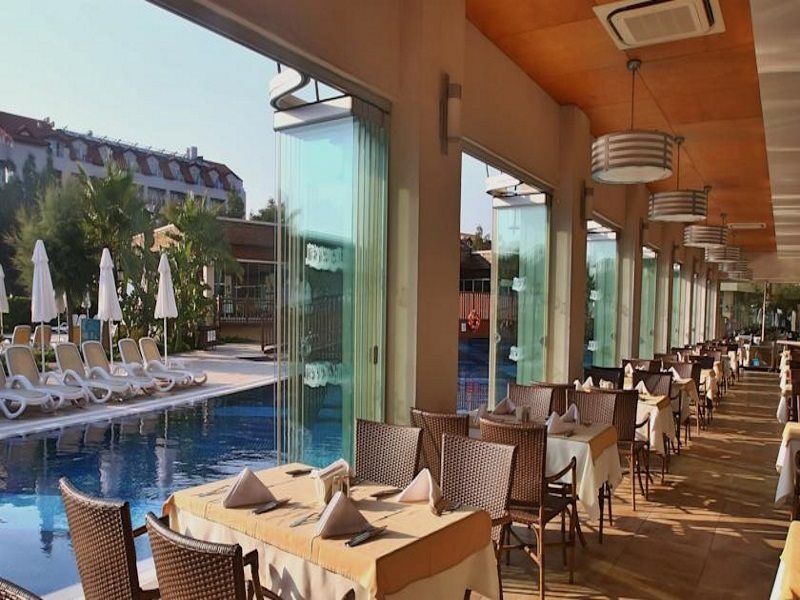 Sunis Evren Beach Resort Hotel & Spa Side Exterior photo